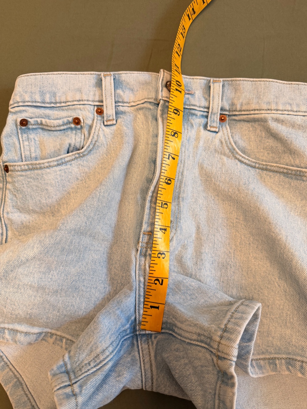 Abercrombie & Fitch Light Wash Denim Shorts - Picture 4 of 8